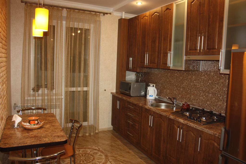 Apartments In The City Center Полтава Экстерьер фото